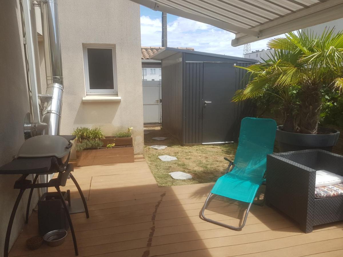 Joli Appartement 50 M2 Classe 3 Etoiles Avec Terrasse Et Jardin ラ・ロシェル エクステリア 写真